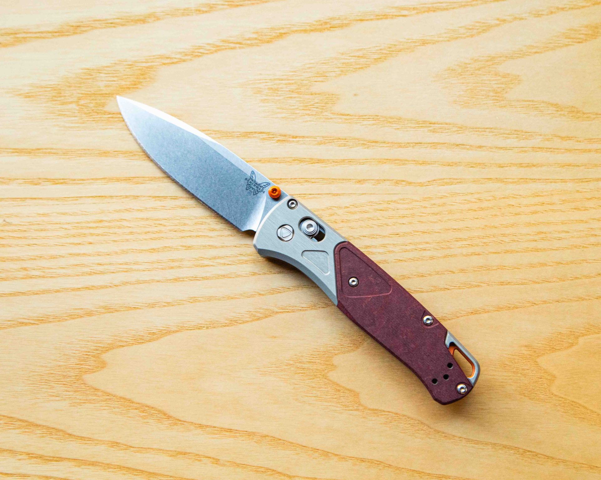 benchmade bugout pocket knife
