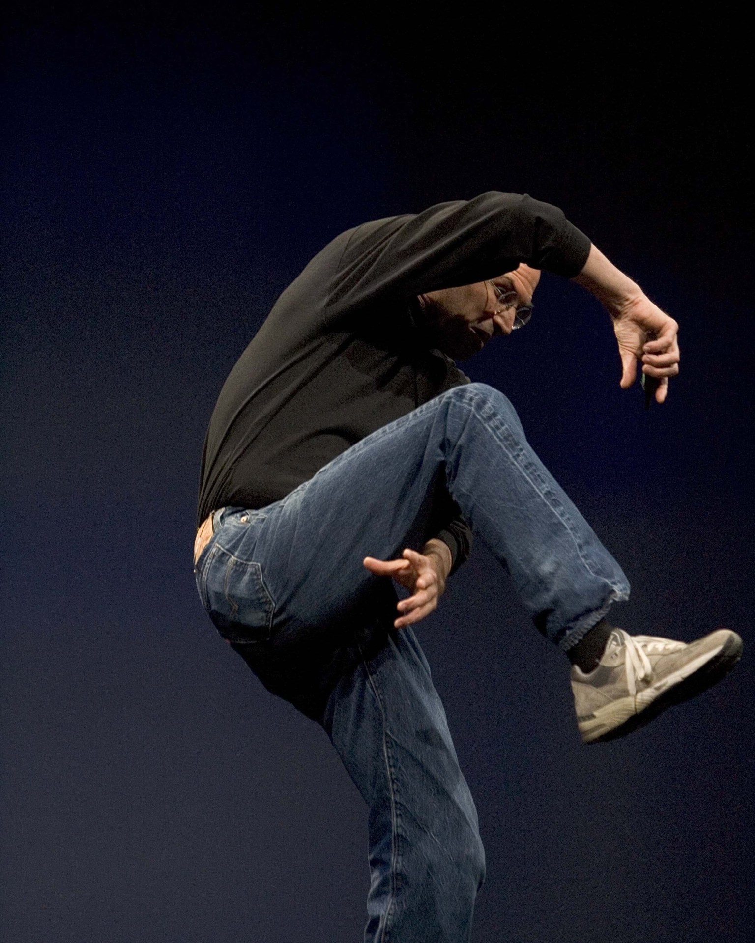 steve jobs wearing new balance sneakers