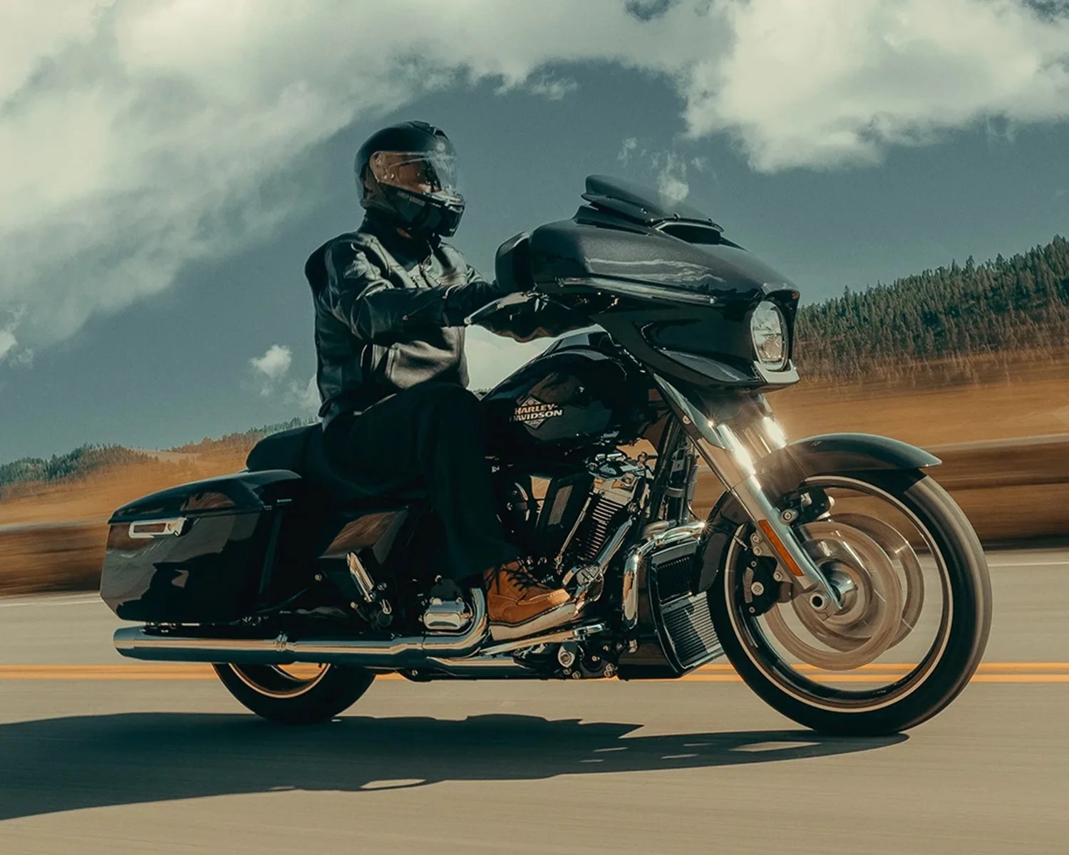 street glide action