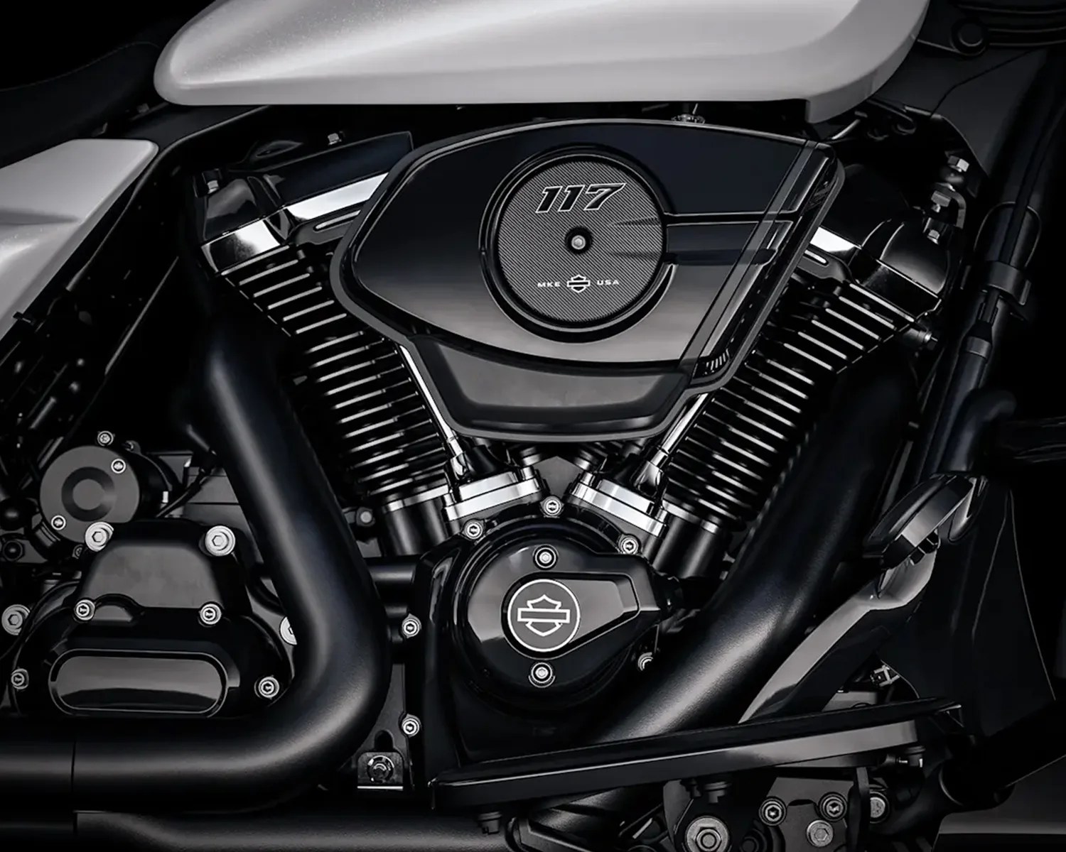 street glide v-twin engine