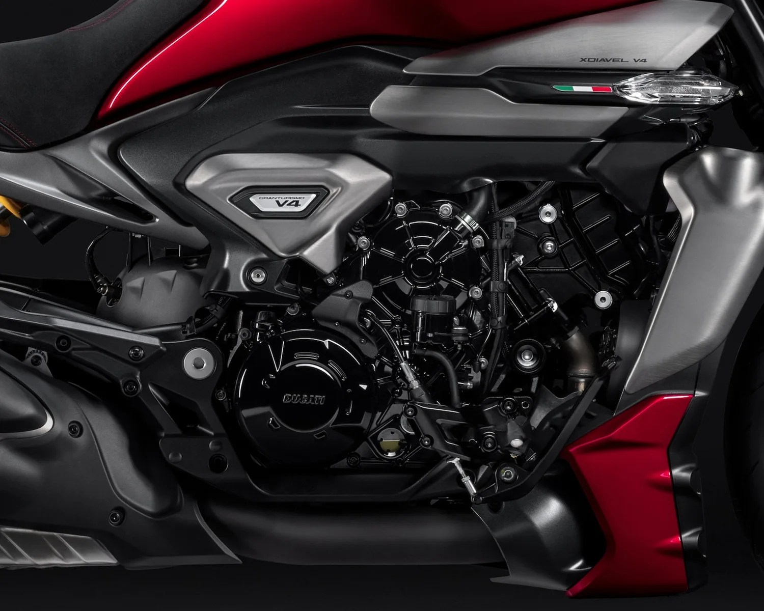 ducati xdiavel v4 engine