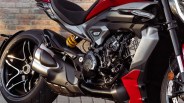 ducati xdiavel v4 macro