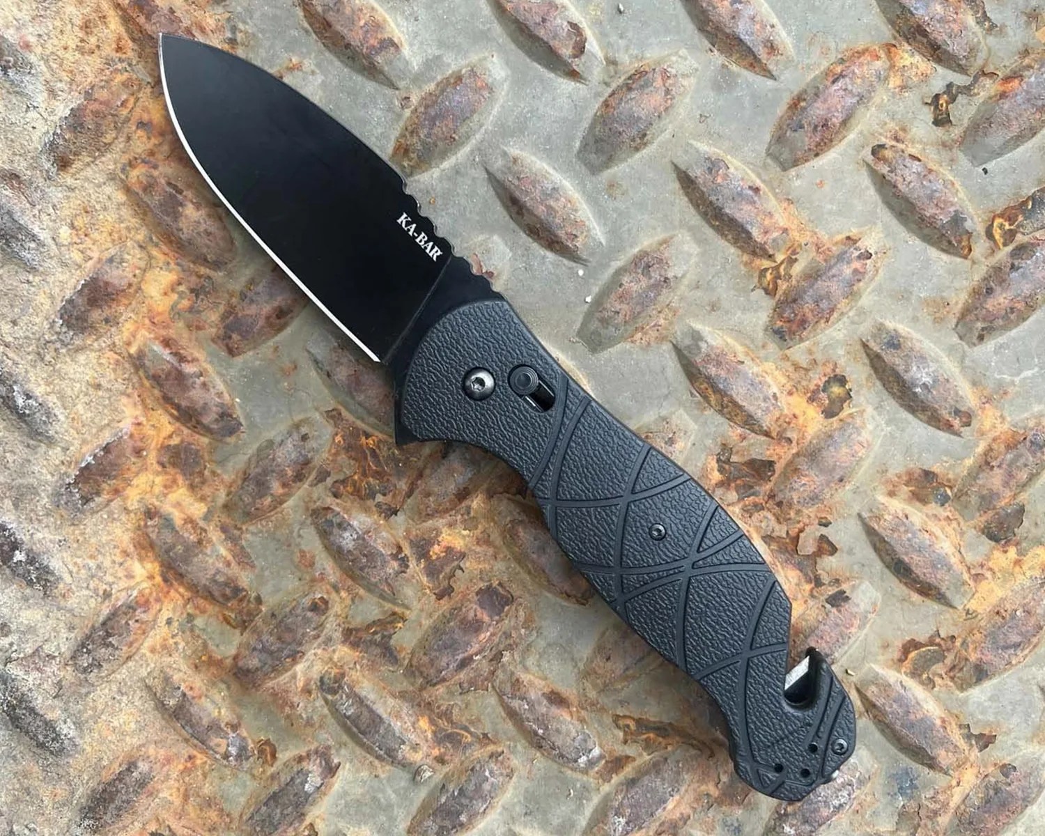 ka-bar coytu folder hero