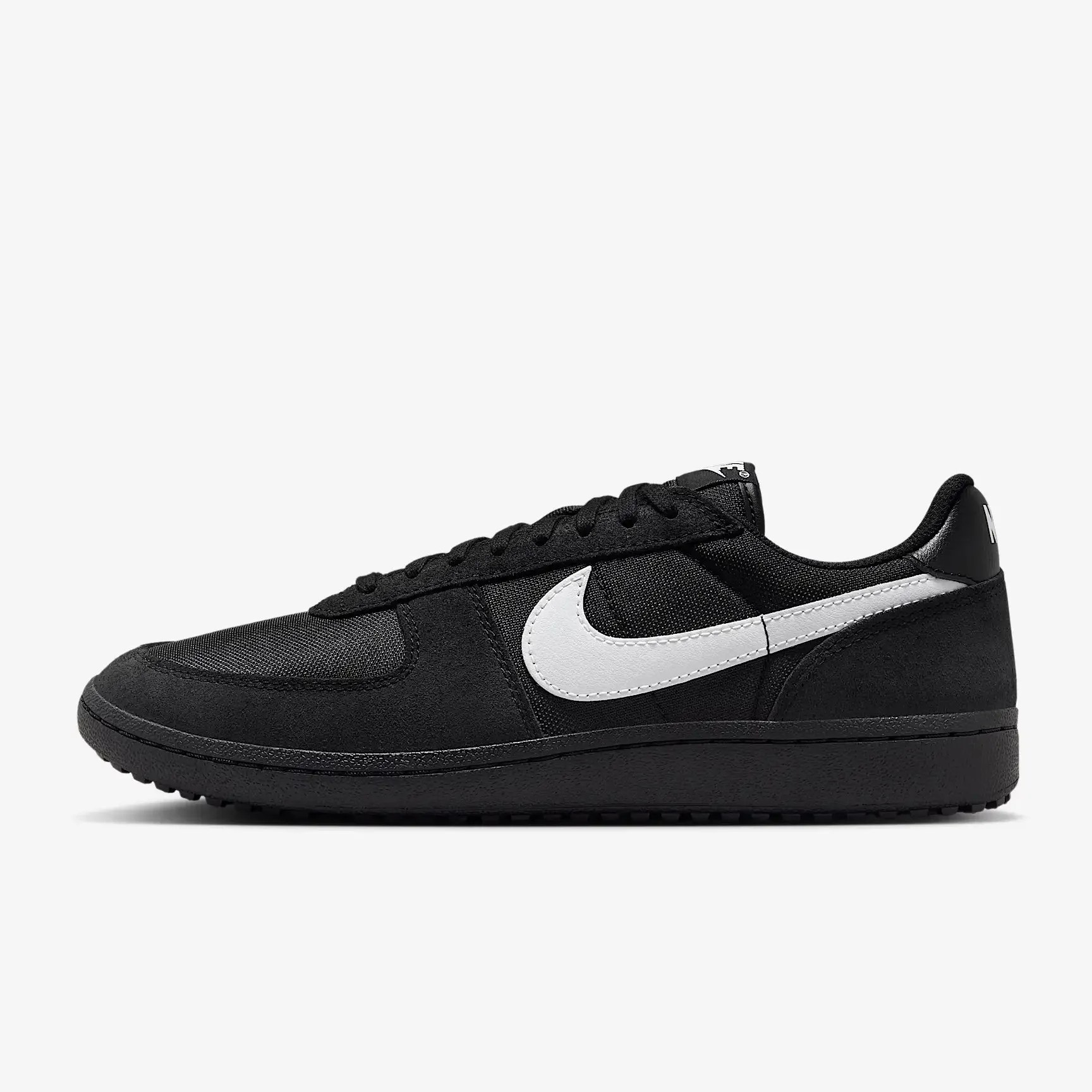 Nike black and white sneaker