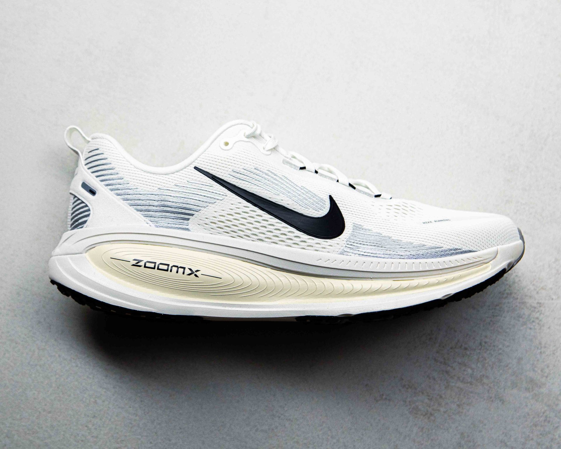 white nike shoe