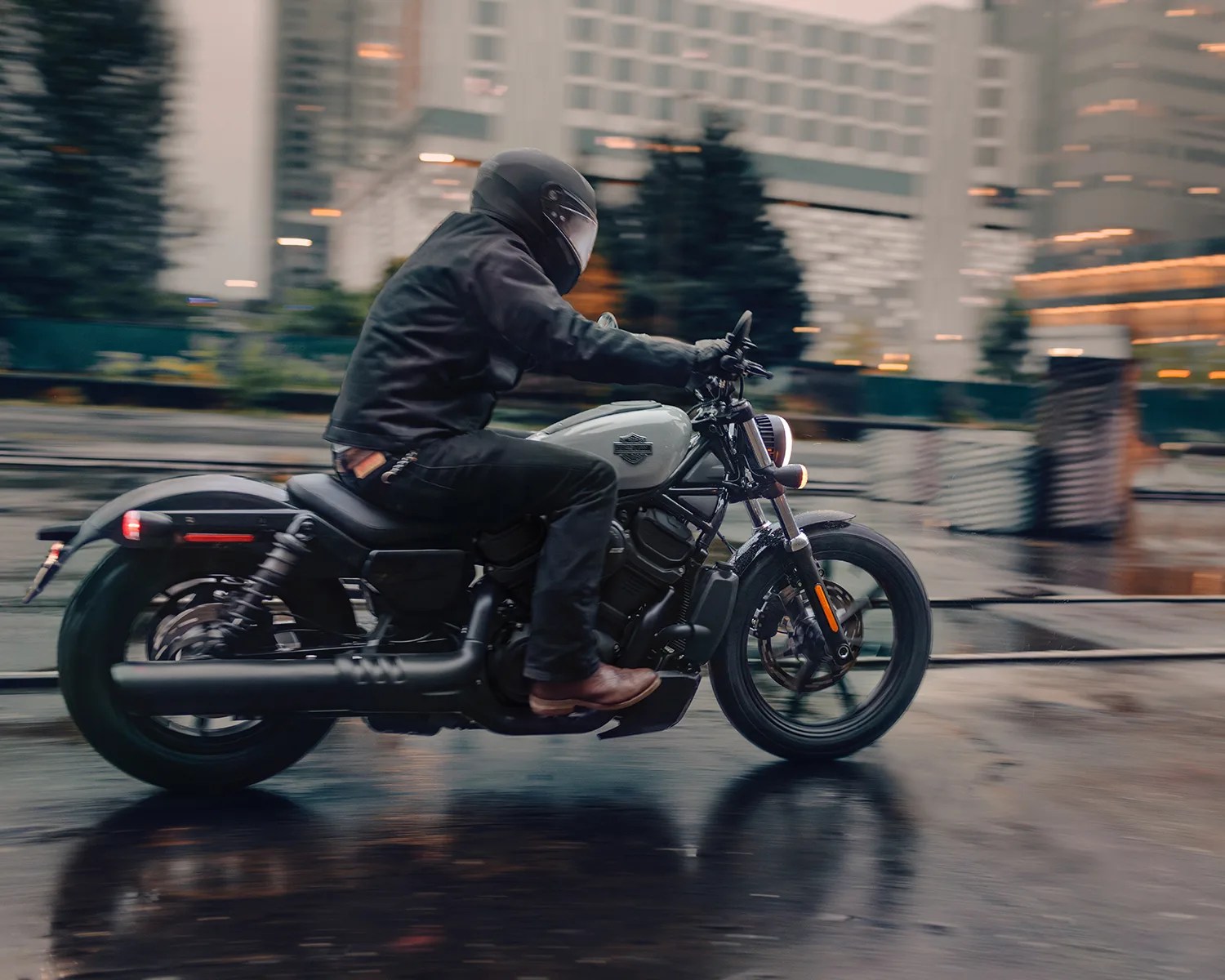 2025 harley davidson nighter action