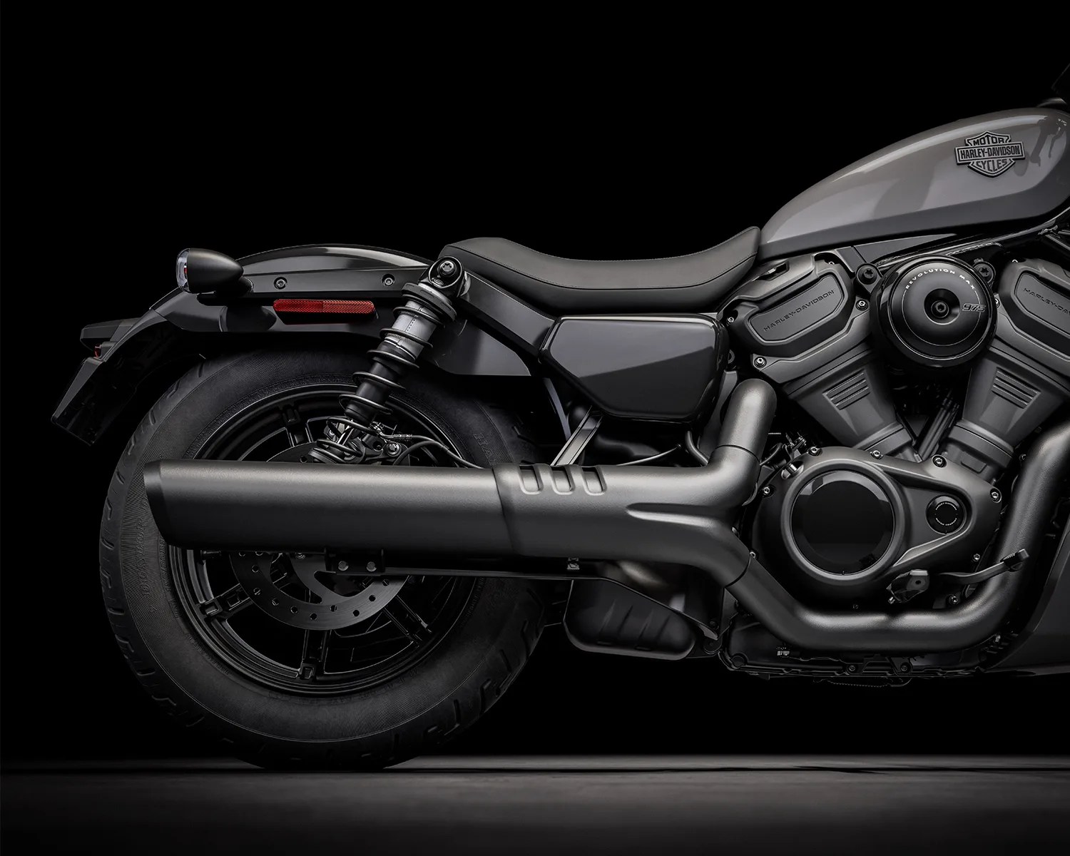 2025 harley davidson nighter seat