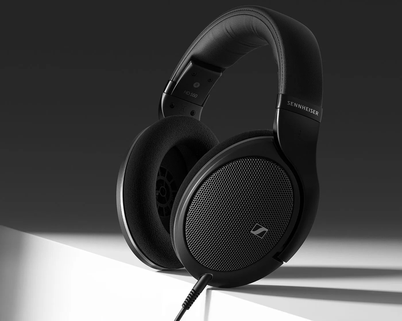 Sennheiser HD 550 headphones