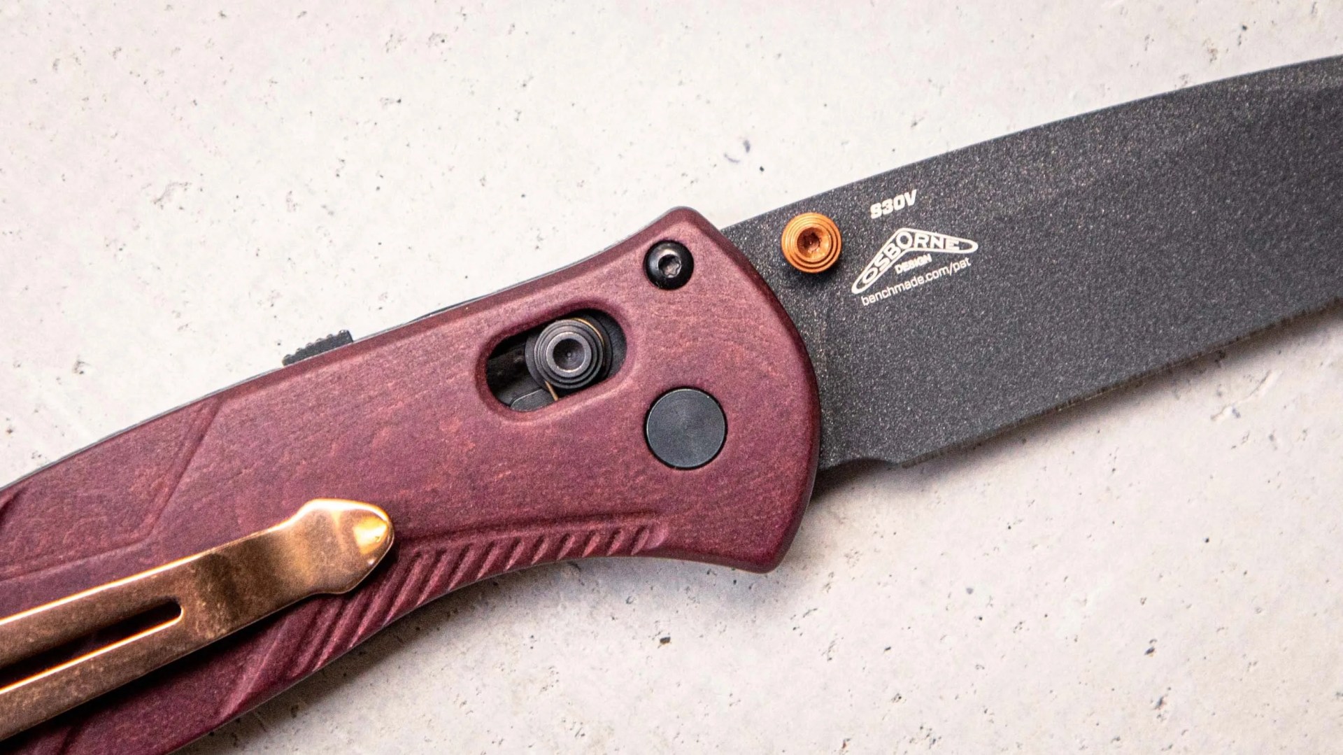 benchmade-mini-barrage-redstone-gear-patrol-lead