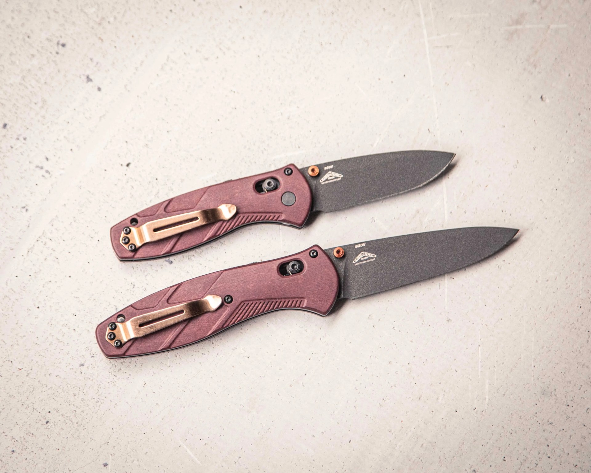 benchmade-mini-barrage-redstone-gear-patrol-pair