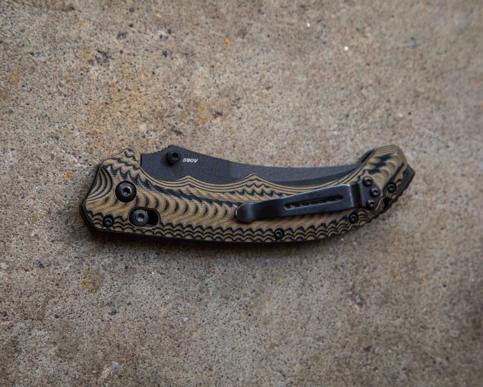 benchmade mini bedlam 865bk-01 off side folded