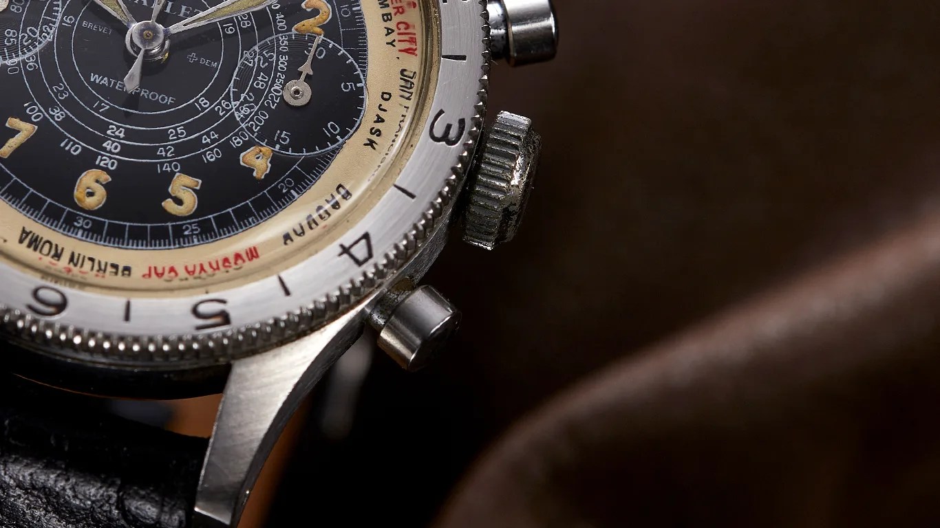 a closeup of a vintage gallet chronograph watch