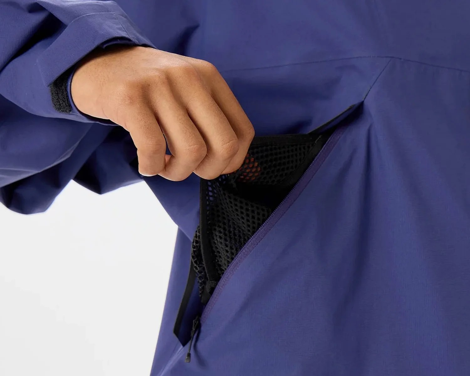 goldwin pertex air shield mountaineering jacket pocket detail