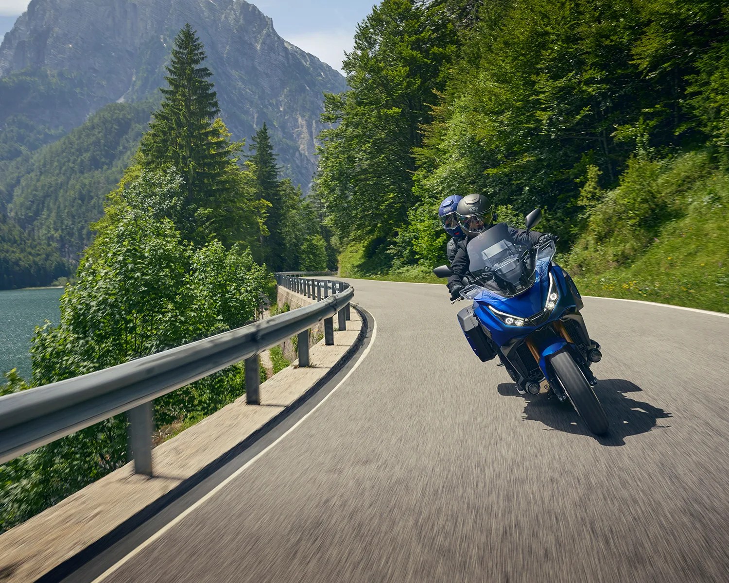 honda nt1100 action
