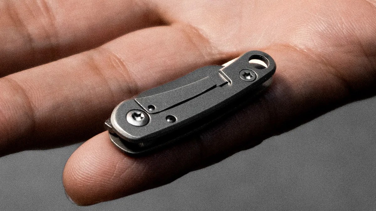 micro knife pinky