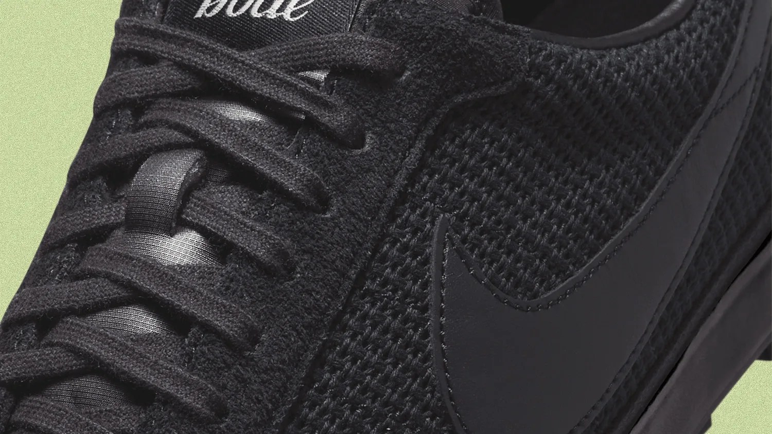 black nike sneaker