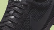 black nike sneaker