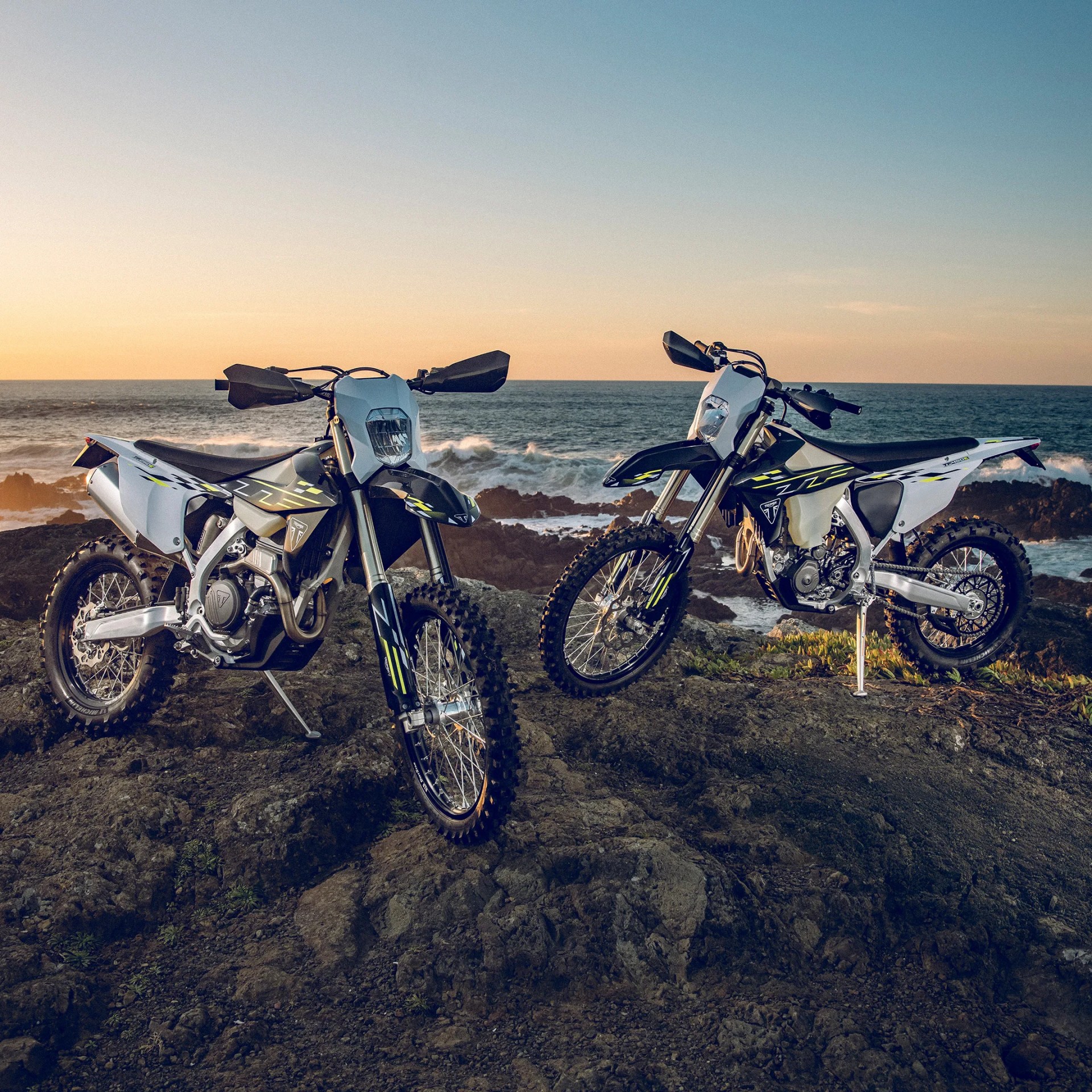 triumph TF 250-E and TF 450-E enduro bikes