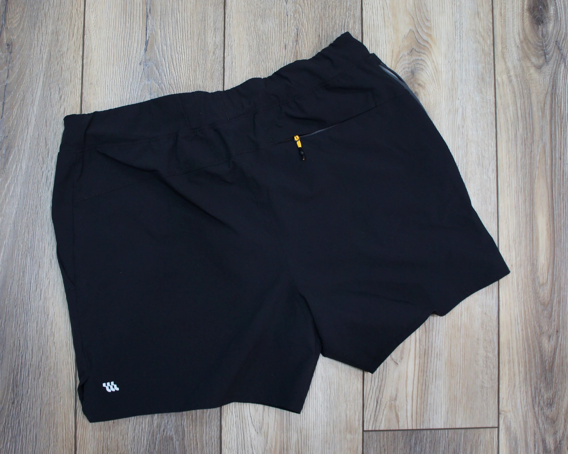 the back of a pair of Wellen running shorts