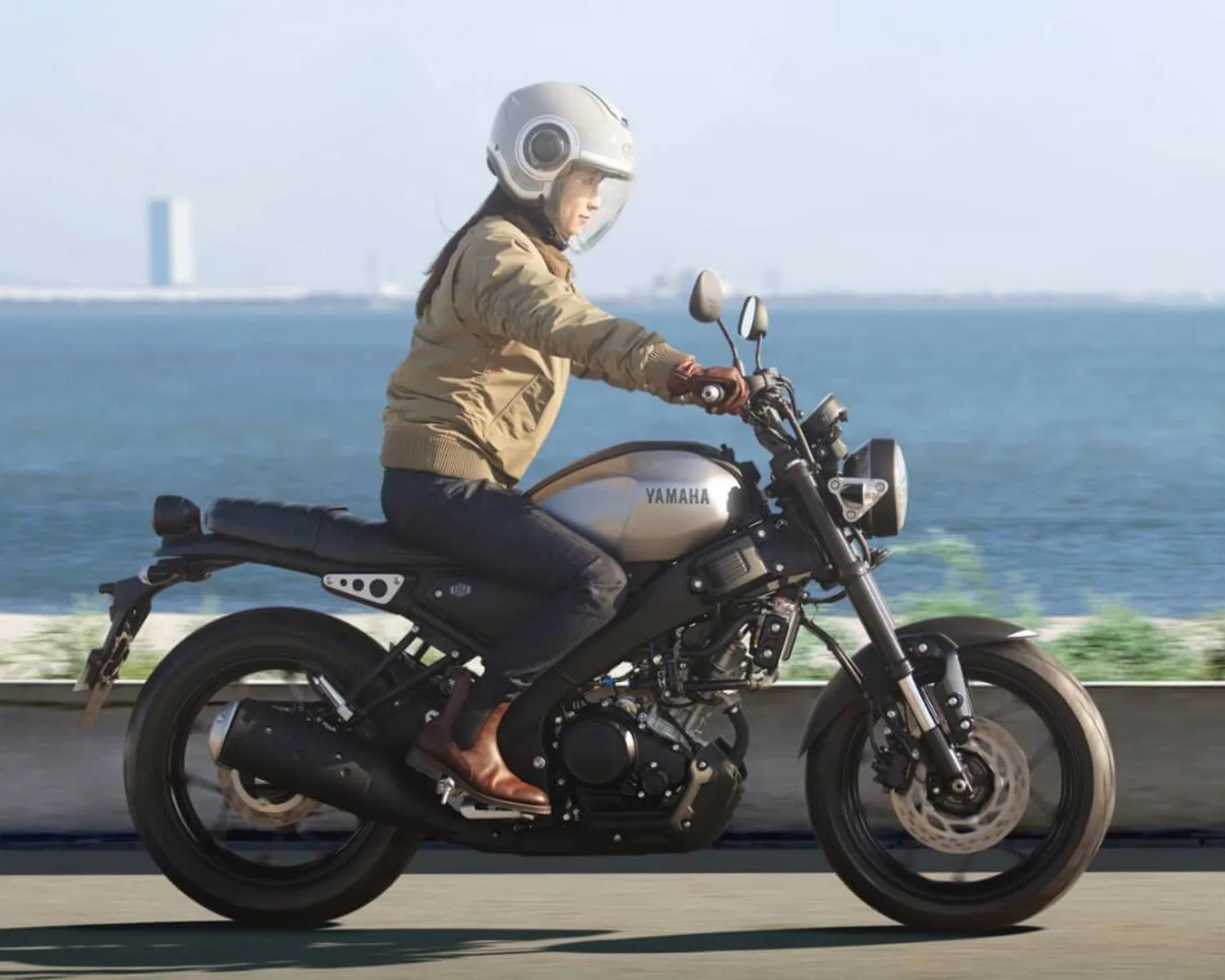 yamaha xsr125 action