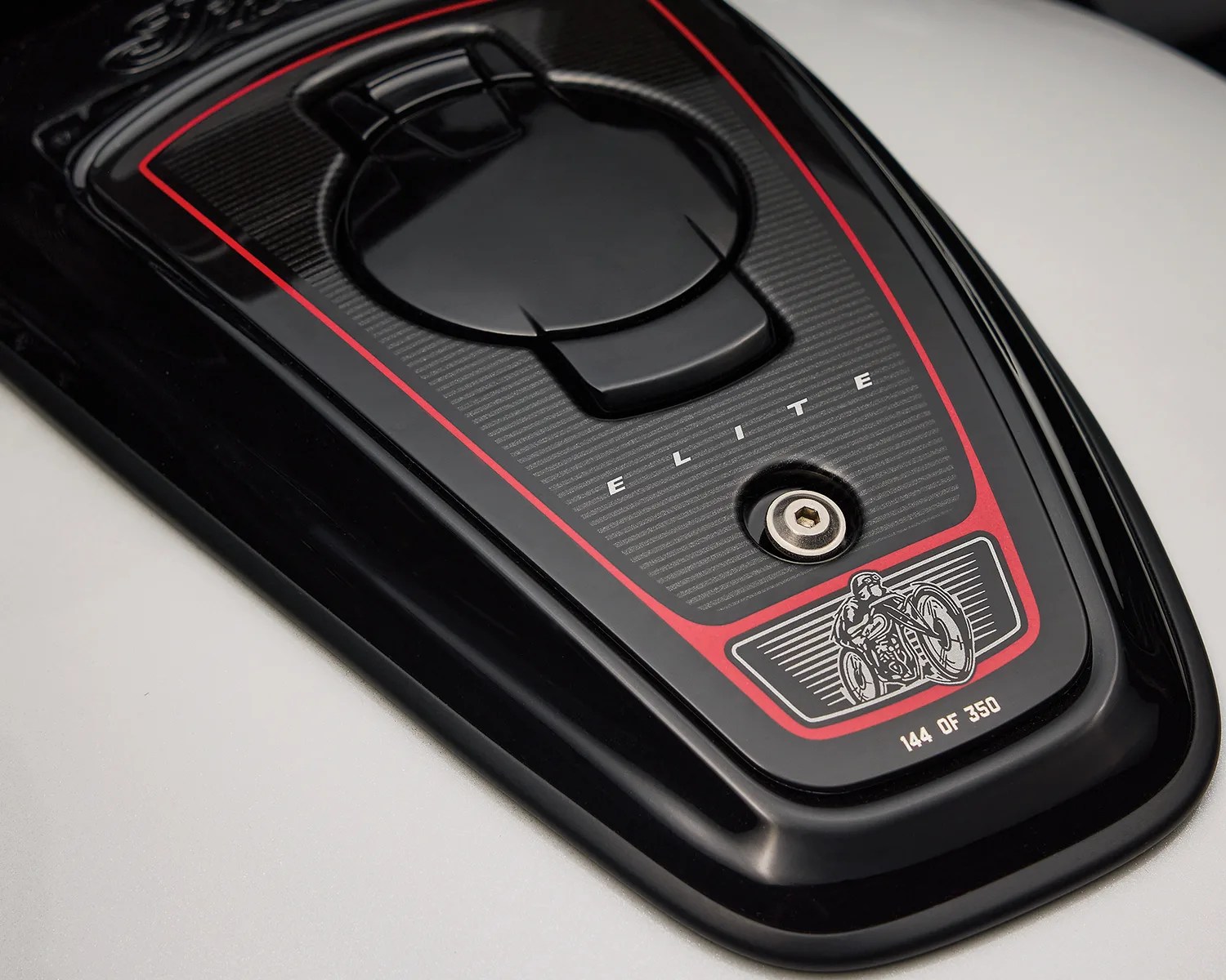 2025 indian challenger elite center console