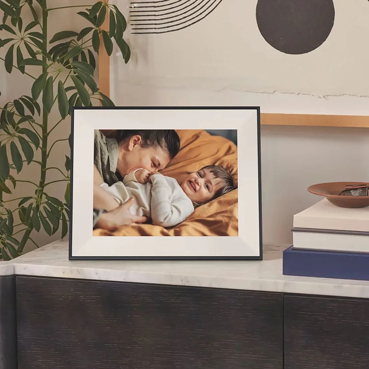 Aura Aspen digital picture frame