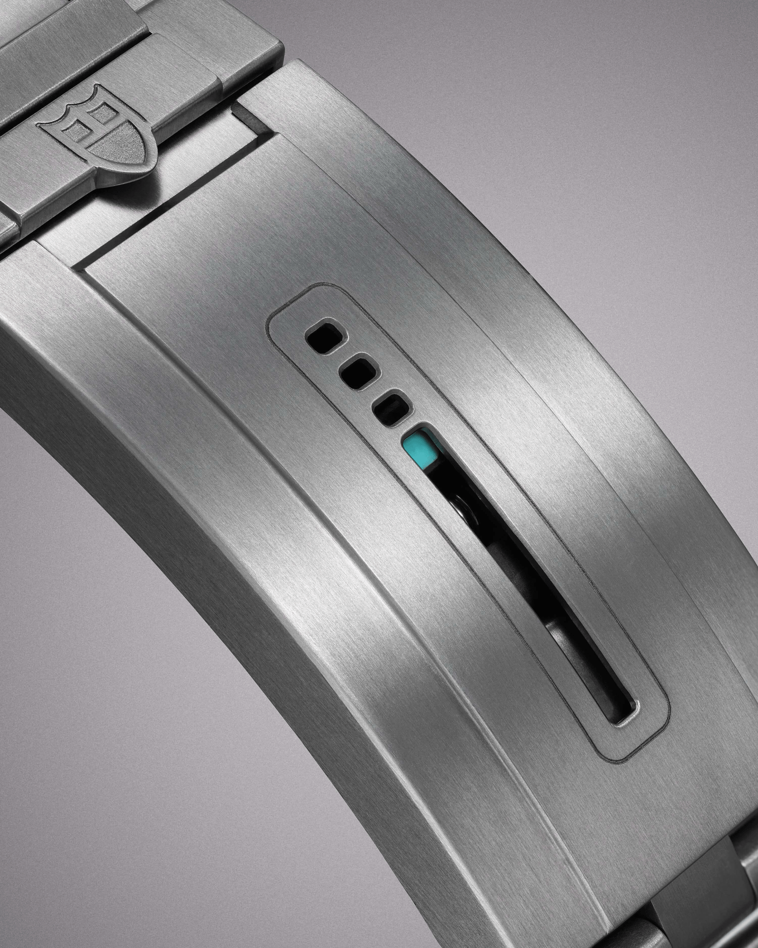 A close up of the titanium bracelet on the Tudor Pelagos Ultra 