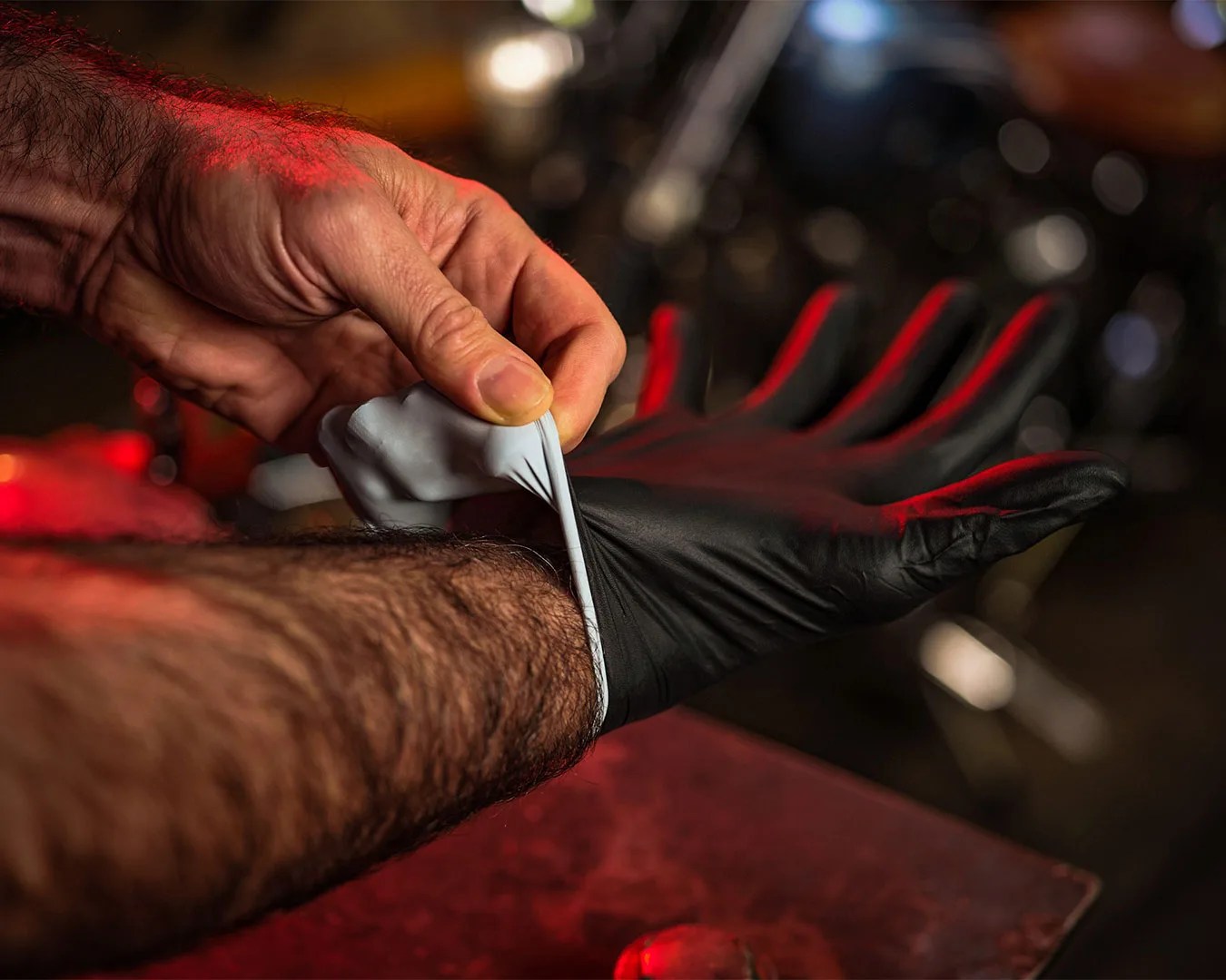Venom Steel Gloves