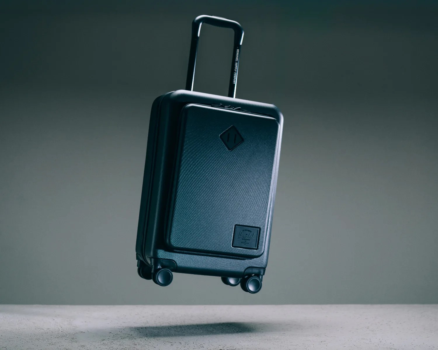 herschel hardshell pro takes flight