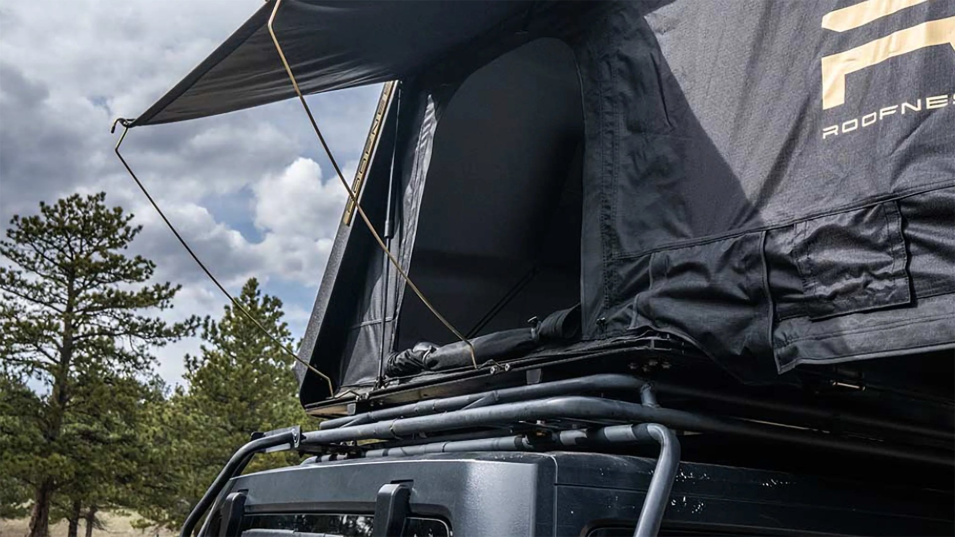 rooftop tent entance