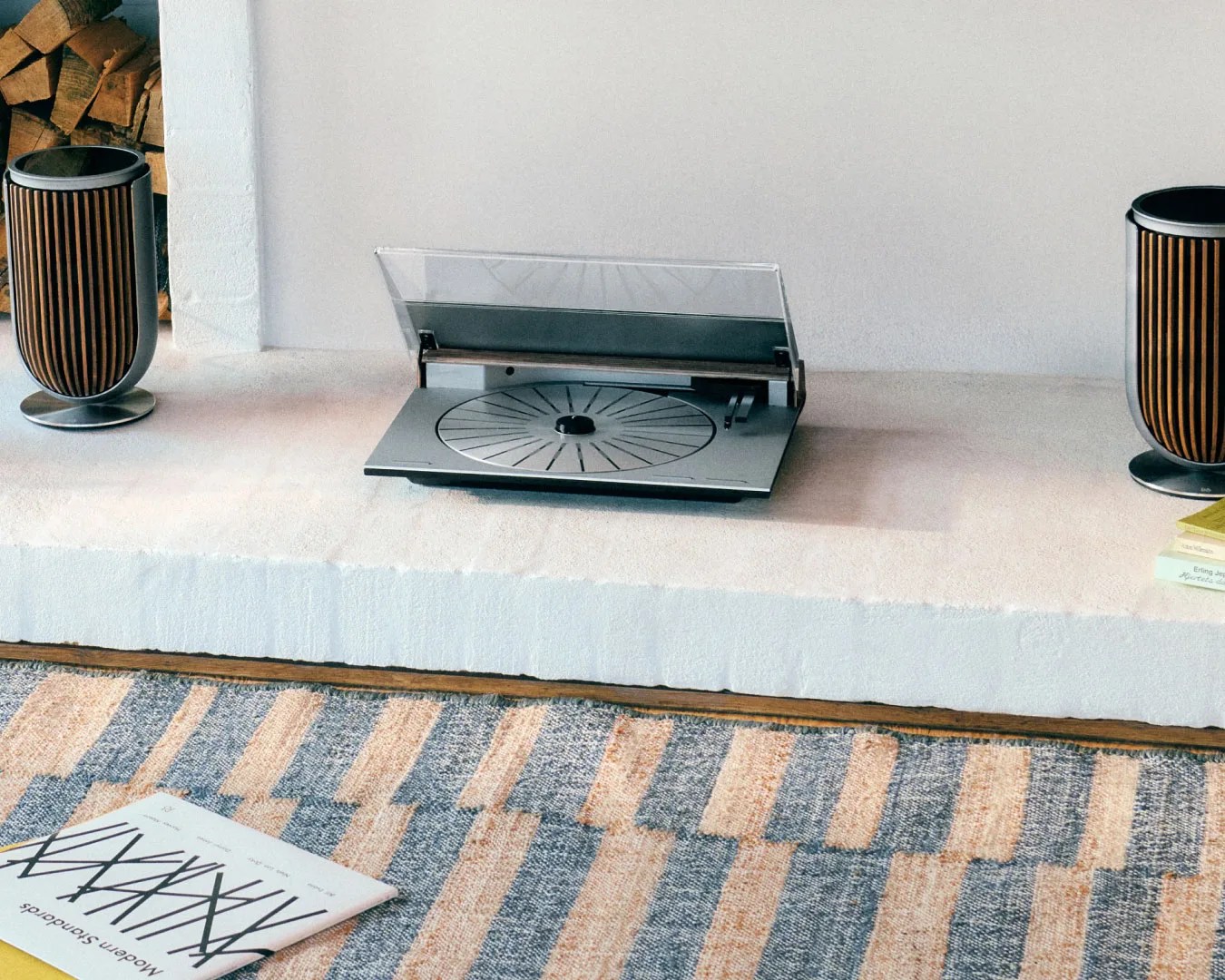 Bang & Olufsen Beosystem 3000c turntable