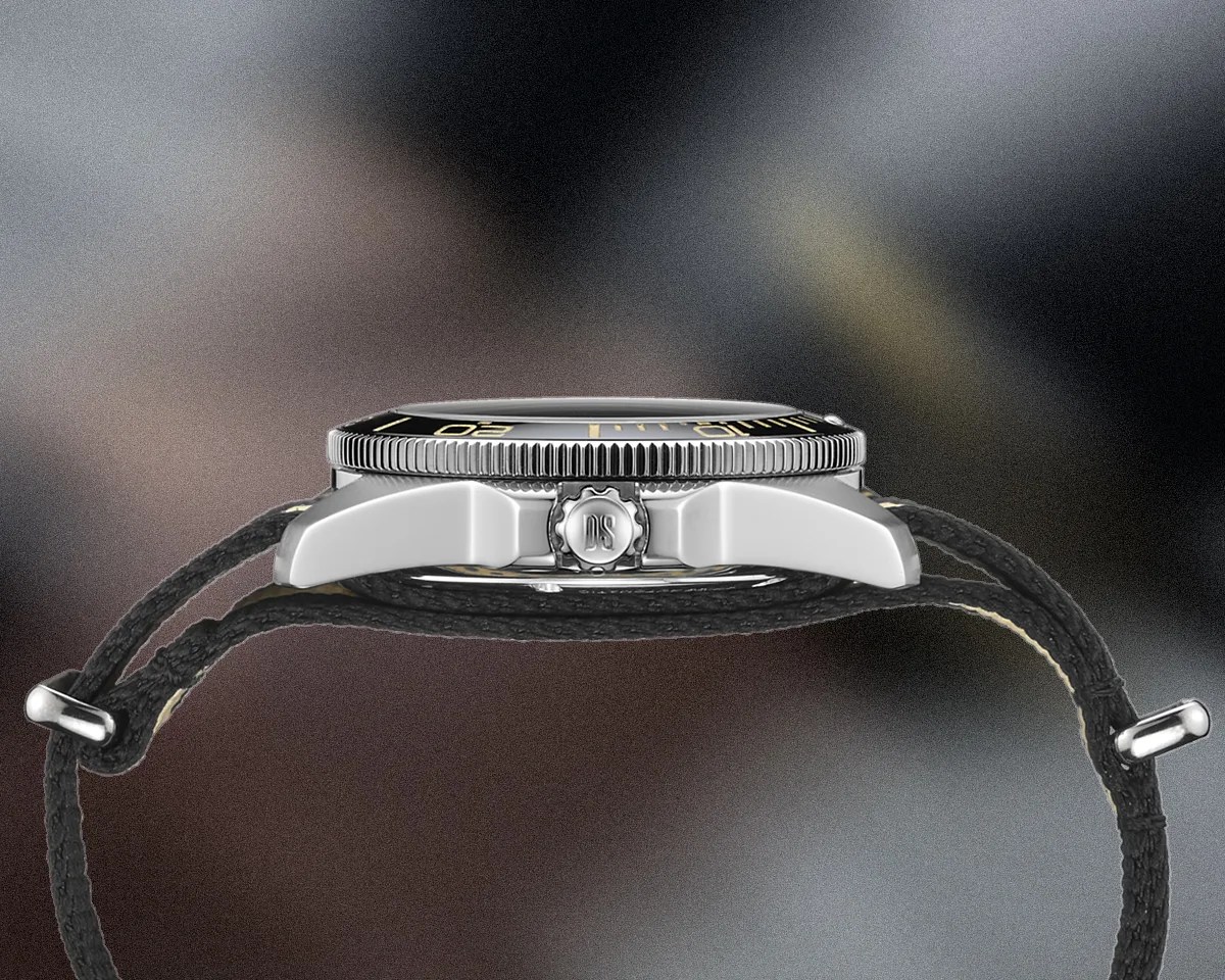Certina DS Action Diver Watch case profile
