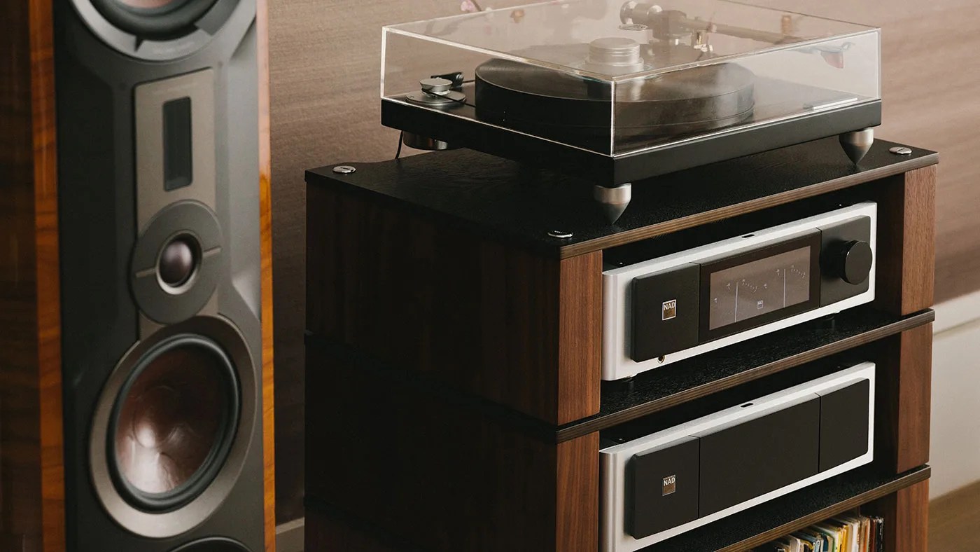 NAD M33 V2 streaming amplfier