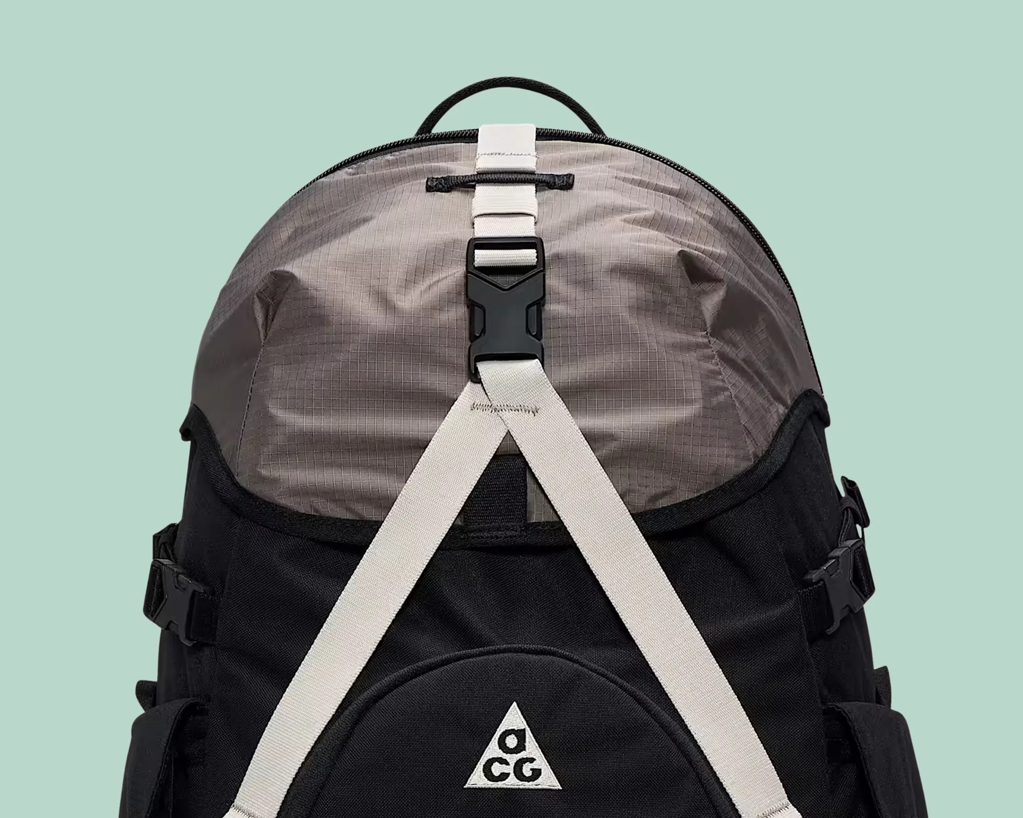 Nike ACG Daymax backpack flip top