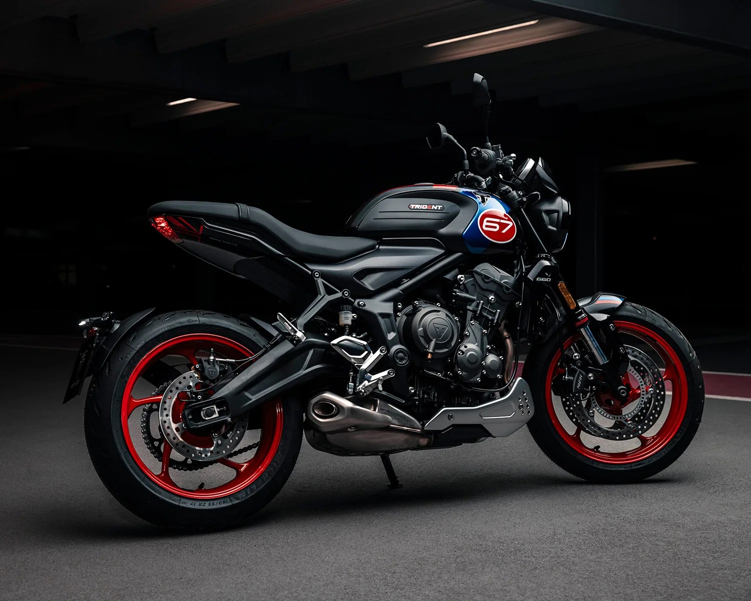 Triumph Trident 660 Triple Tribute Edition full
