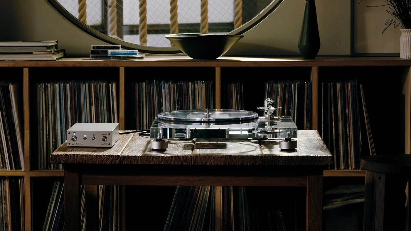 Audio-Technica AT-LPA2 turntable