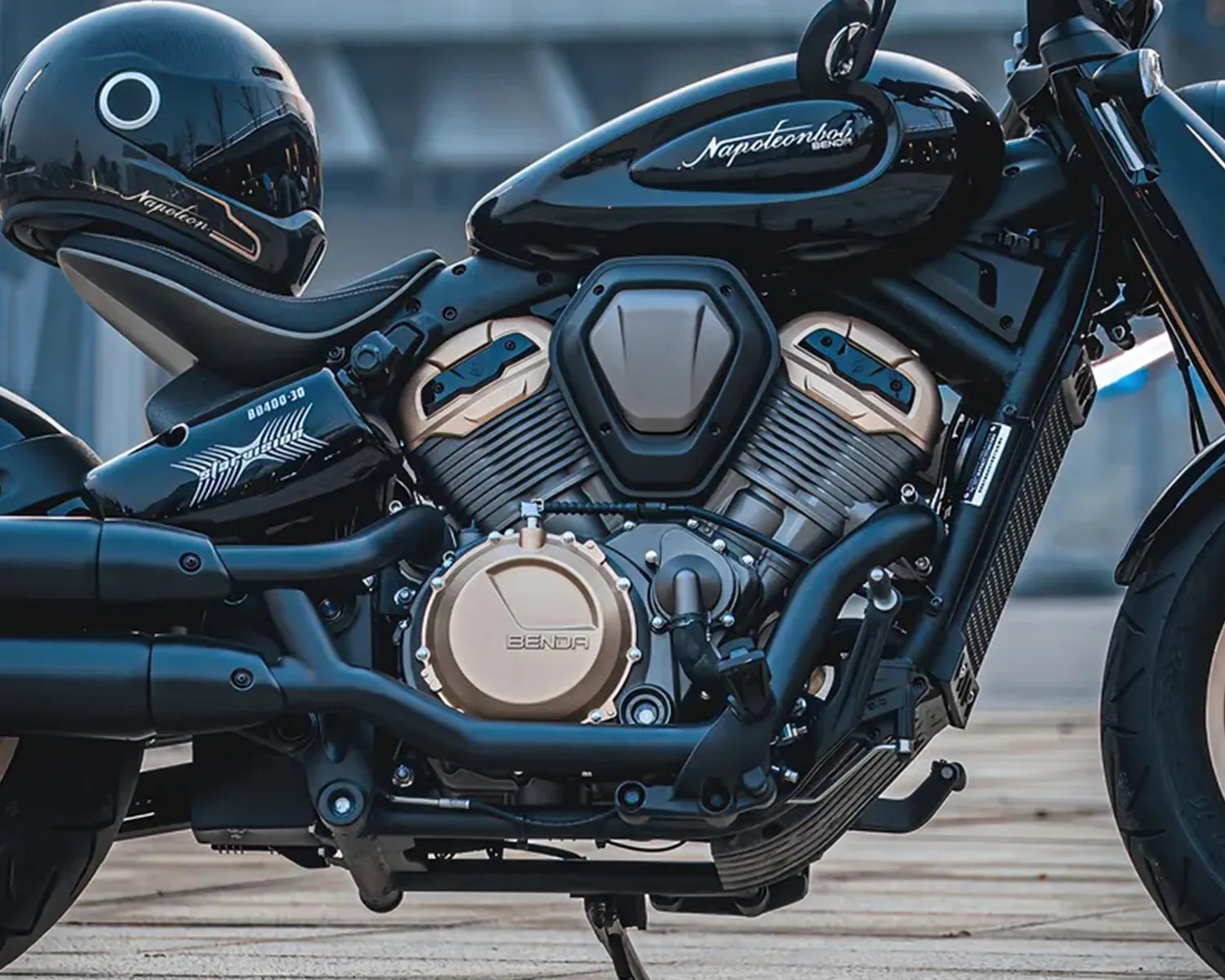 benda napoleonbob 500 v-twin detail