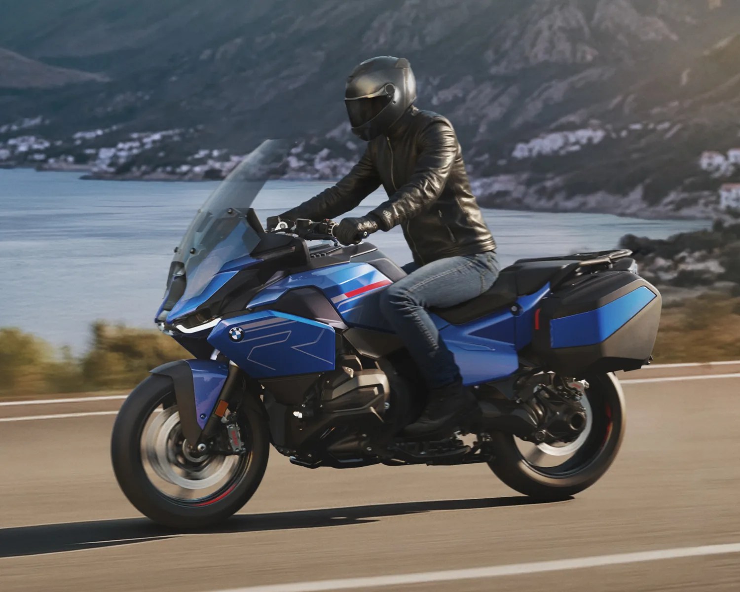 bmw r 1300 rt side action