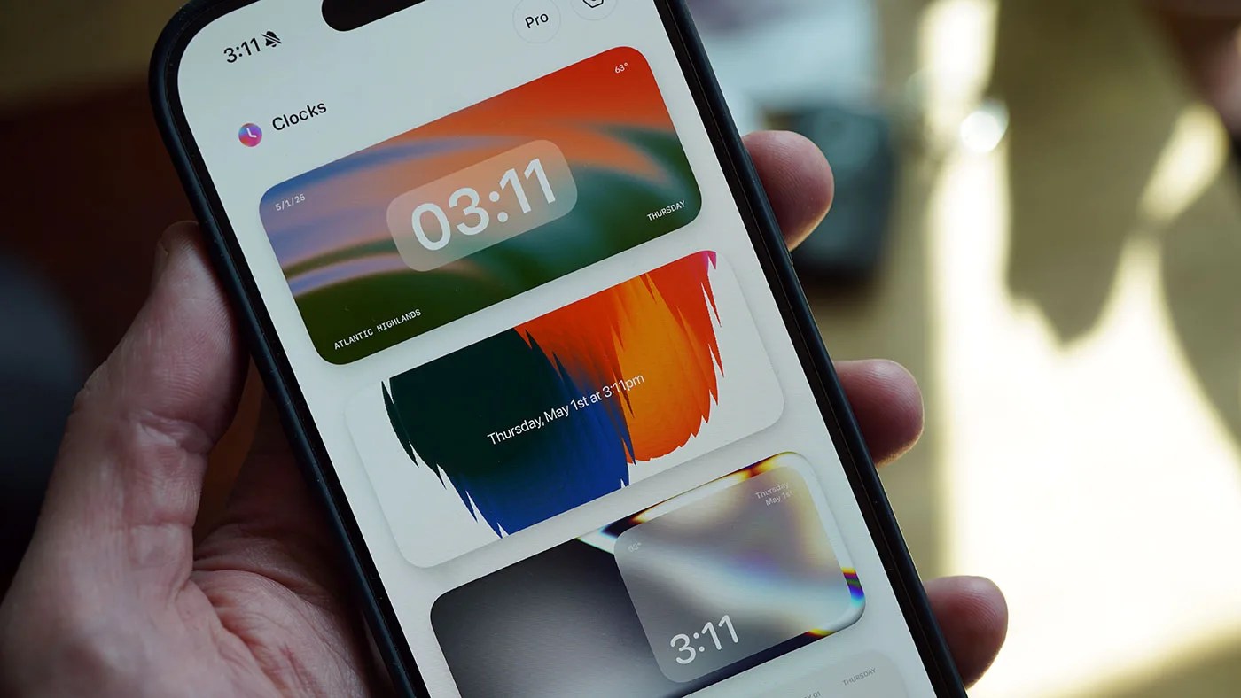 Clocks app for Standby mode