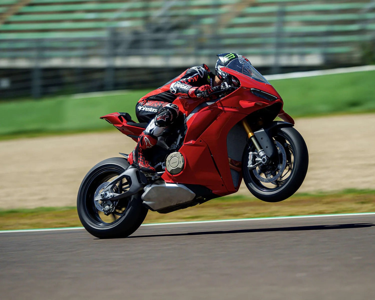 ducati panigale wheelie