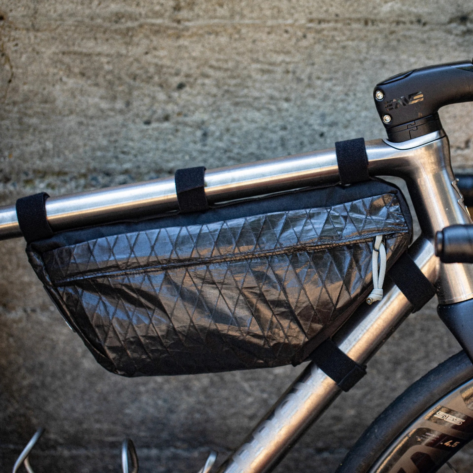 ile frame bag