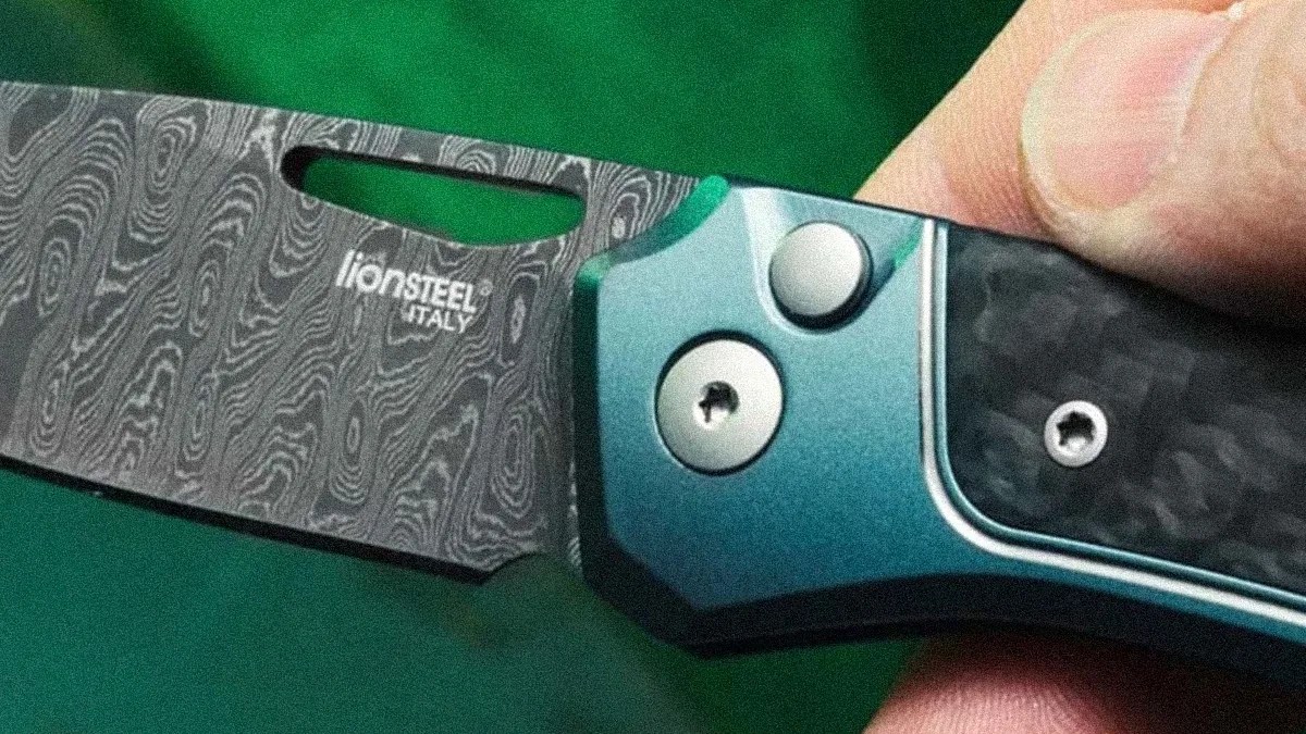 lionsteel twain damascus macro