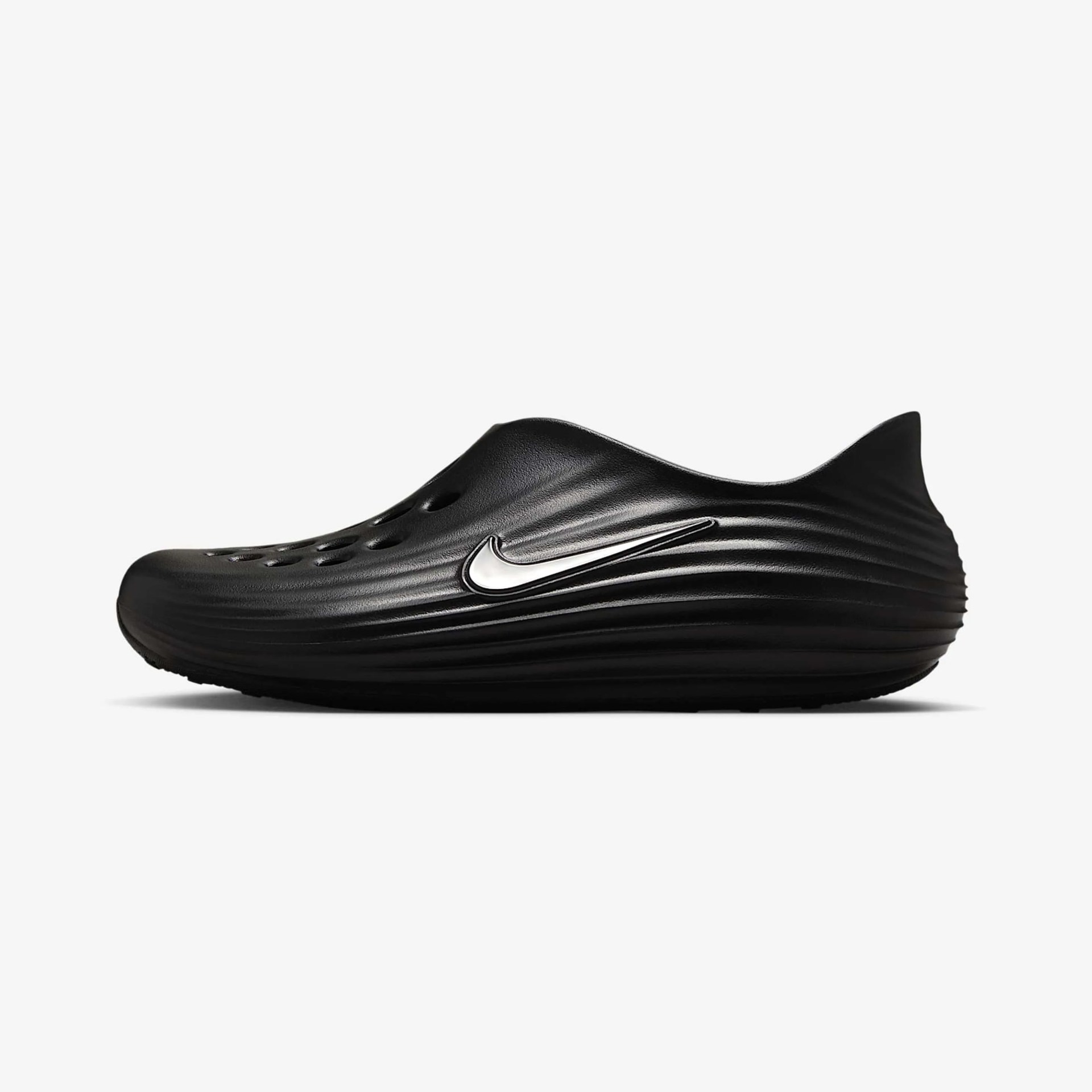 Nike ReactX Rejuven8 shoe