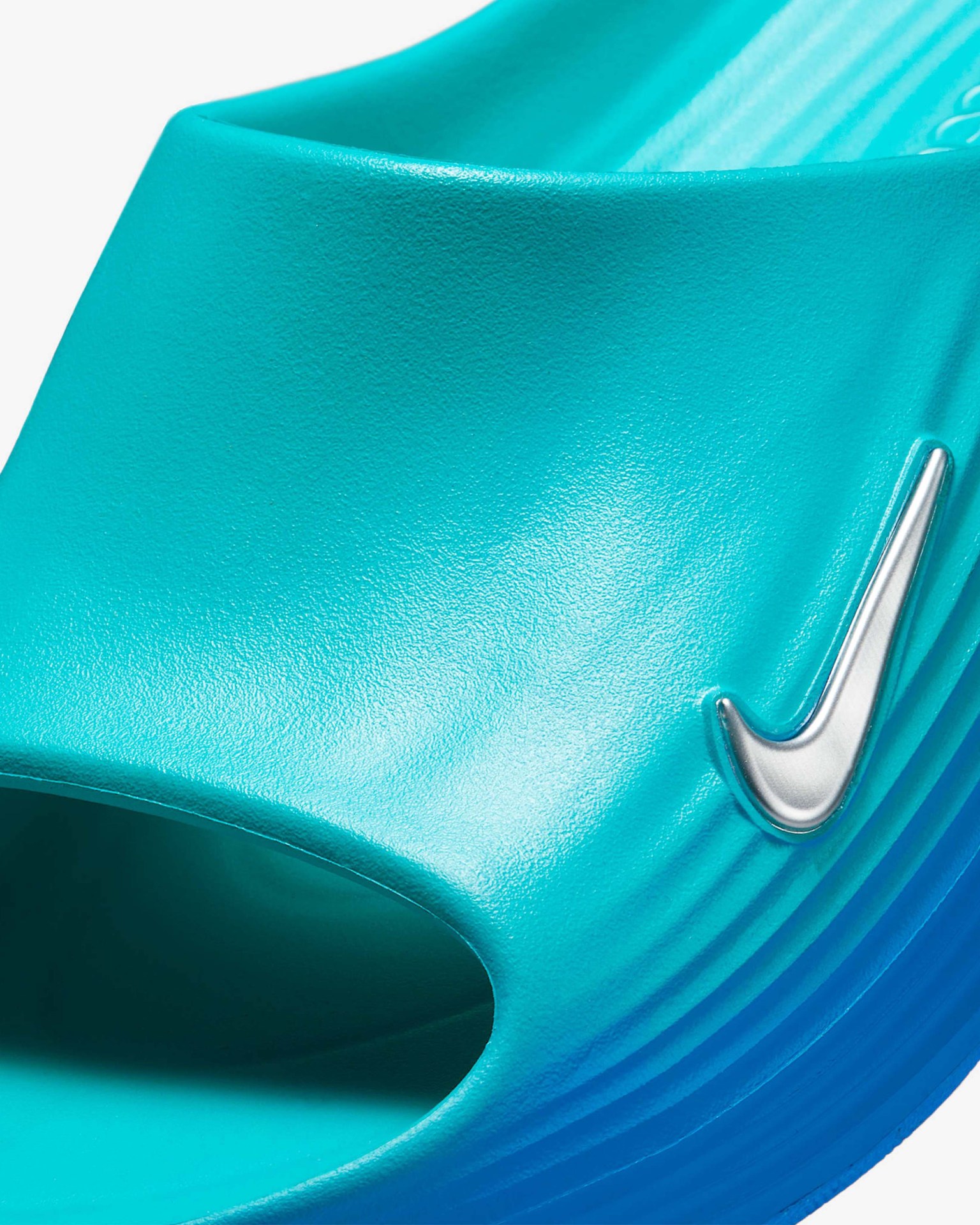 Nike ReactX Rejuven8 slide