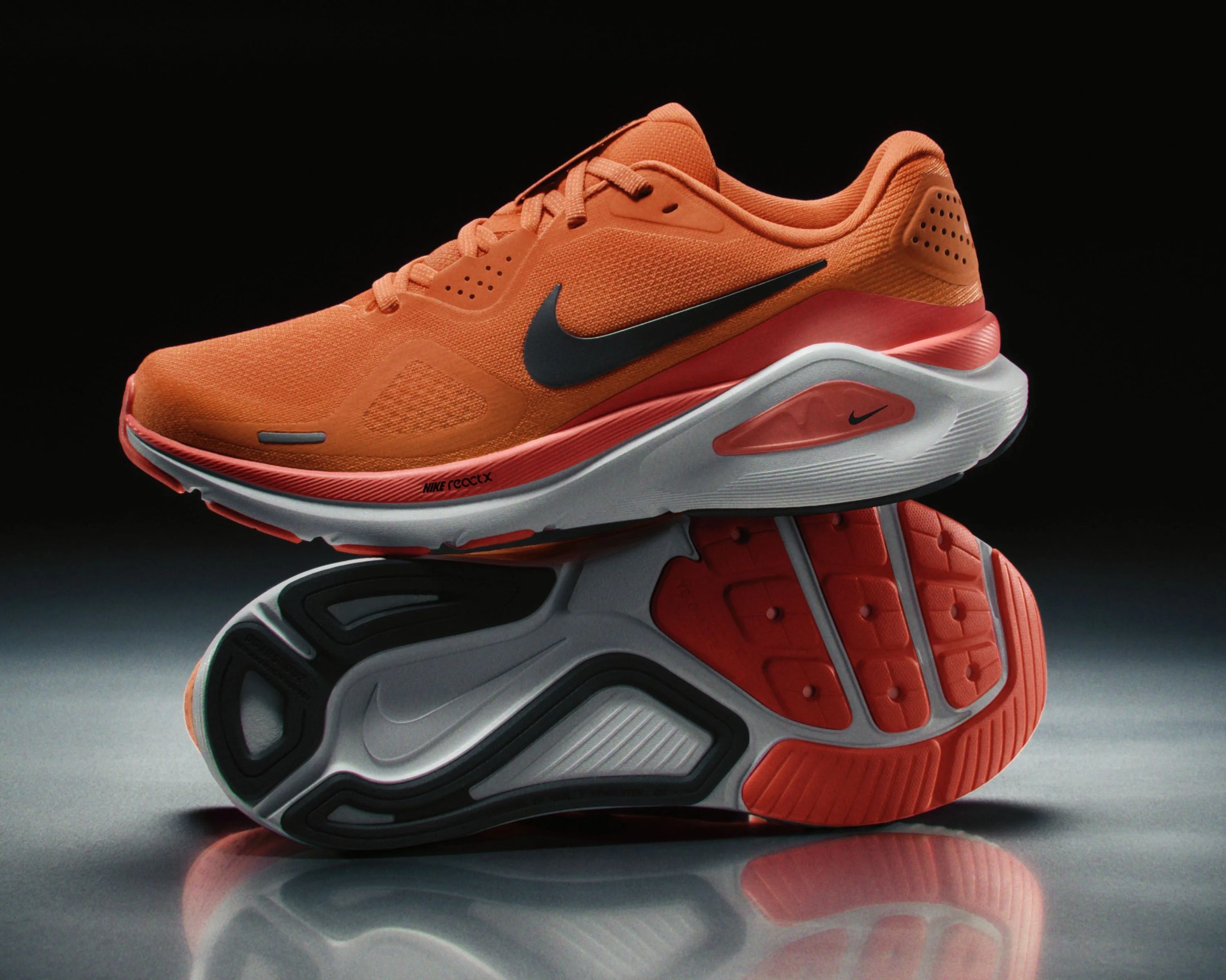 Nike Structure 26