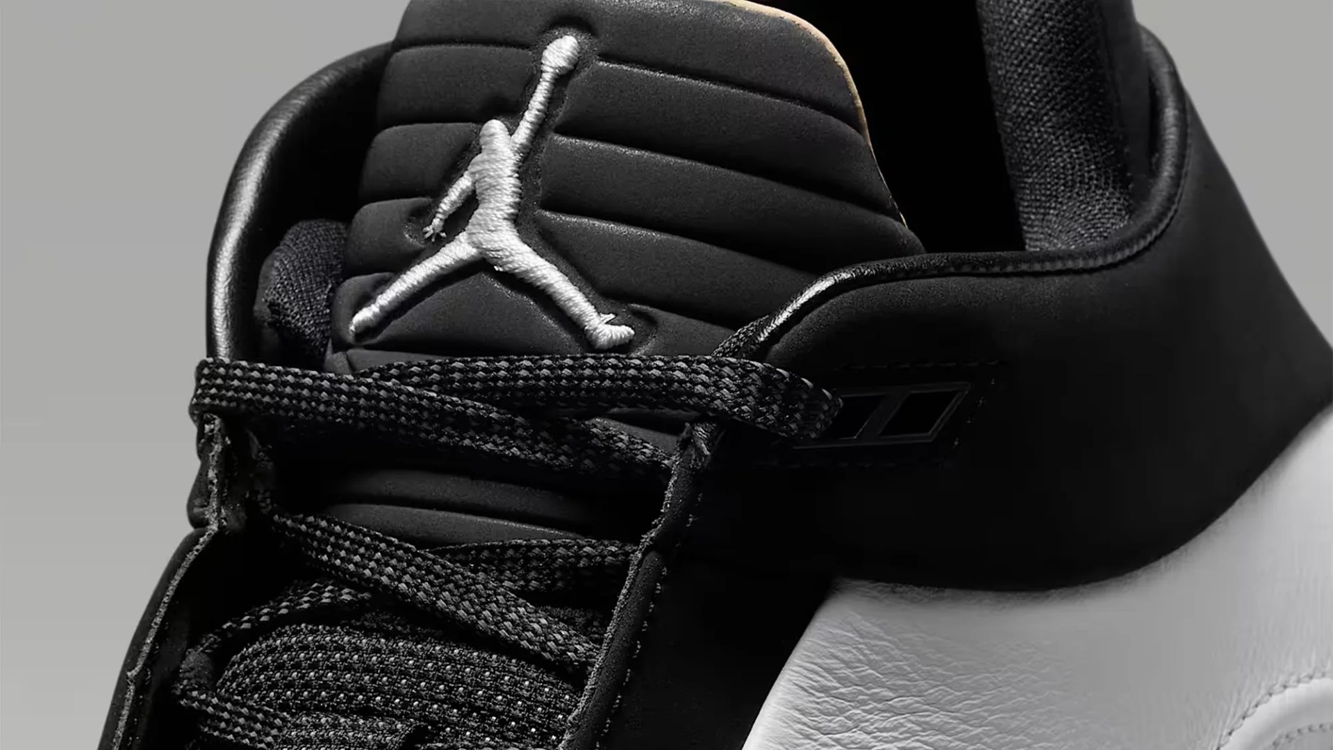 Nike Air Jordan 40 "The Classic" Sneaker tongue closeup