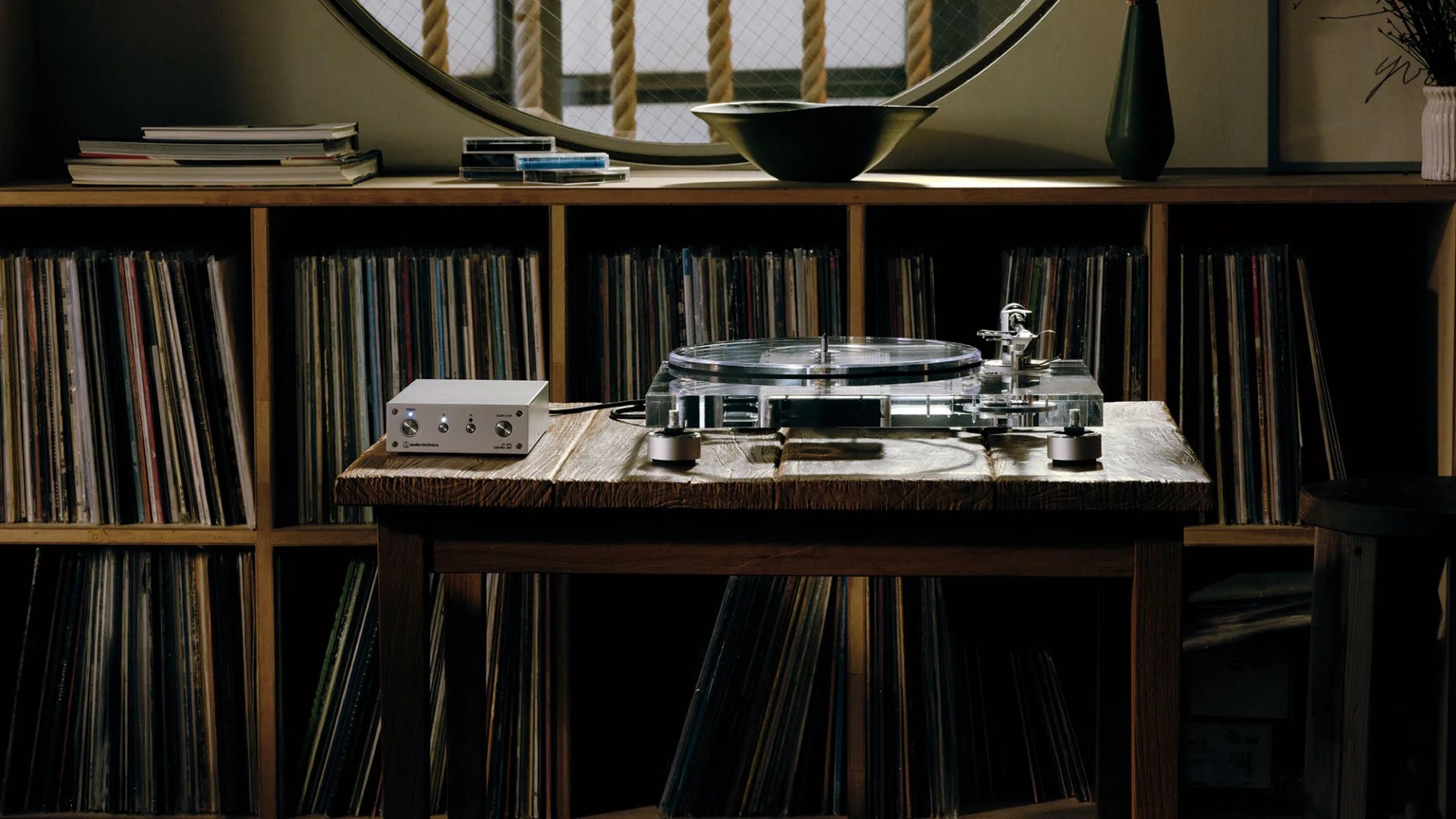 Audio-Technica AT-LPA2 turntable