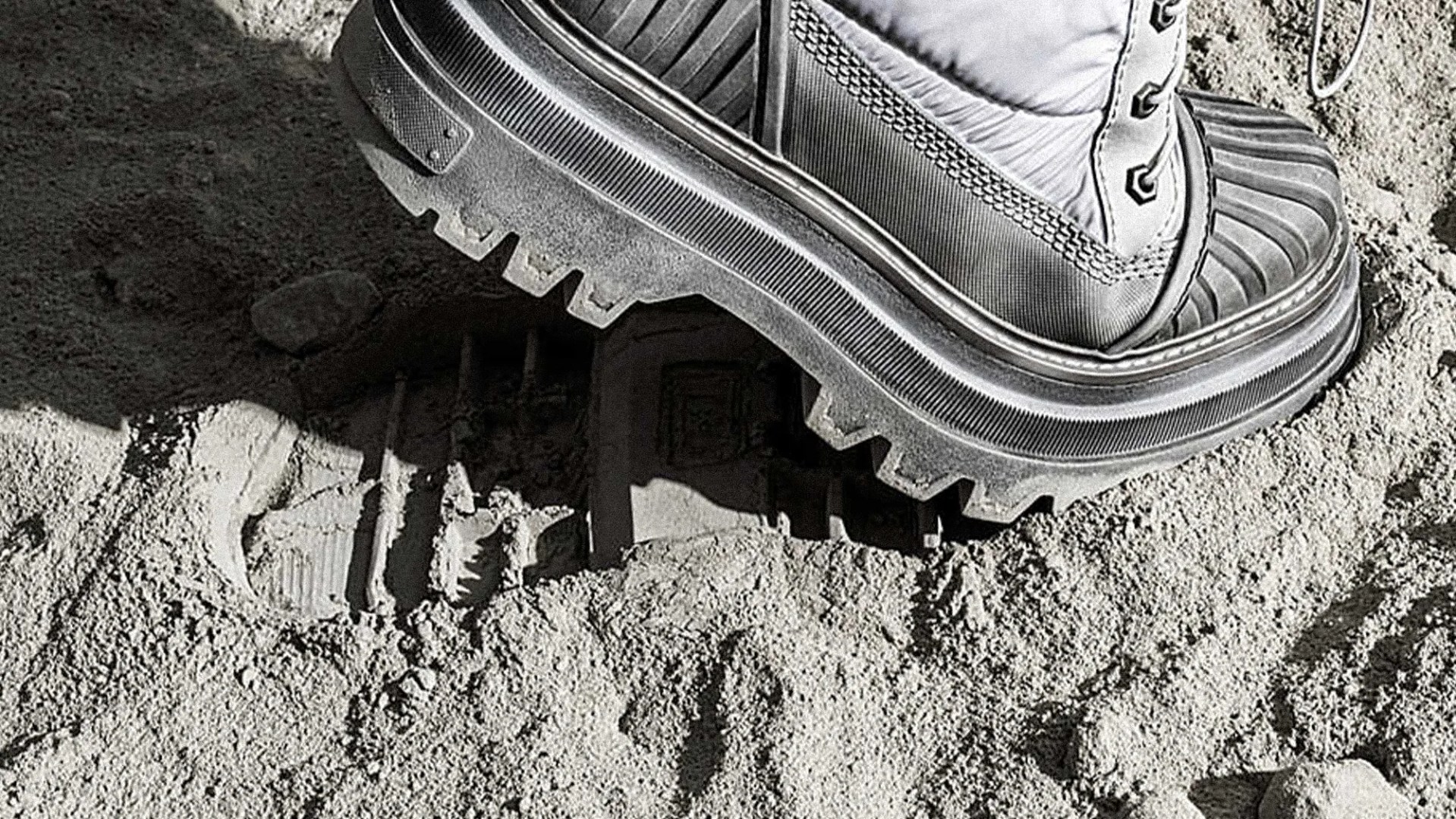 Cat Footwear Centennial Apollo 11 Boot footpring on lunar surface