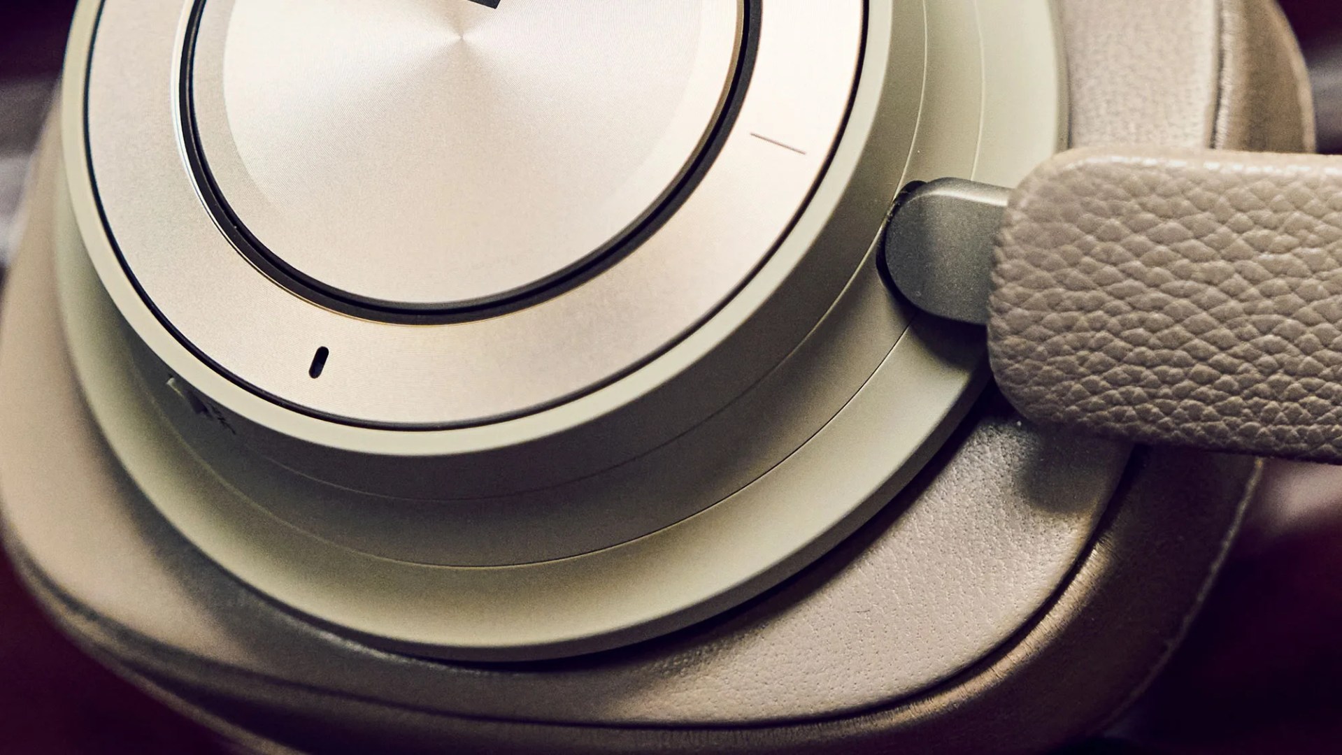 Dali IO-12 headphones in mocha grey