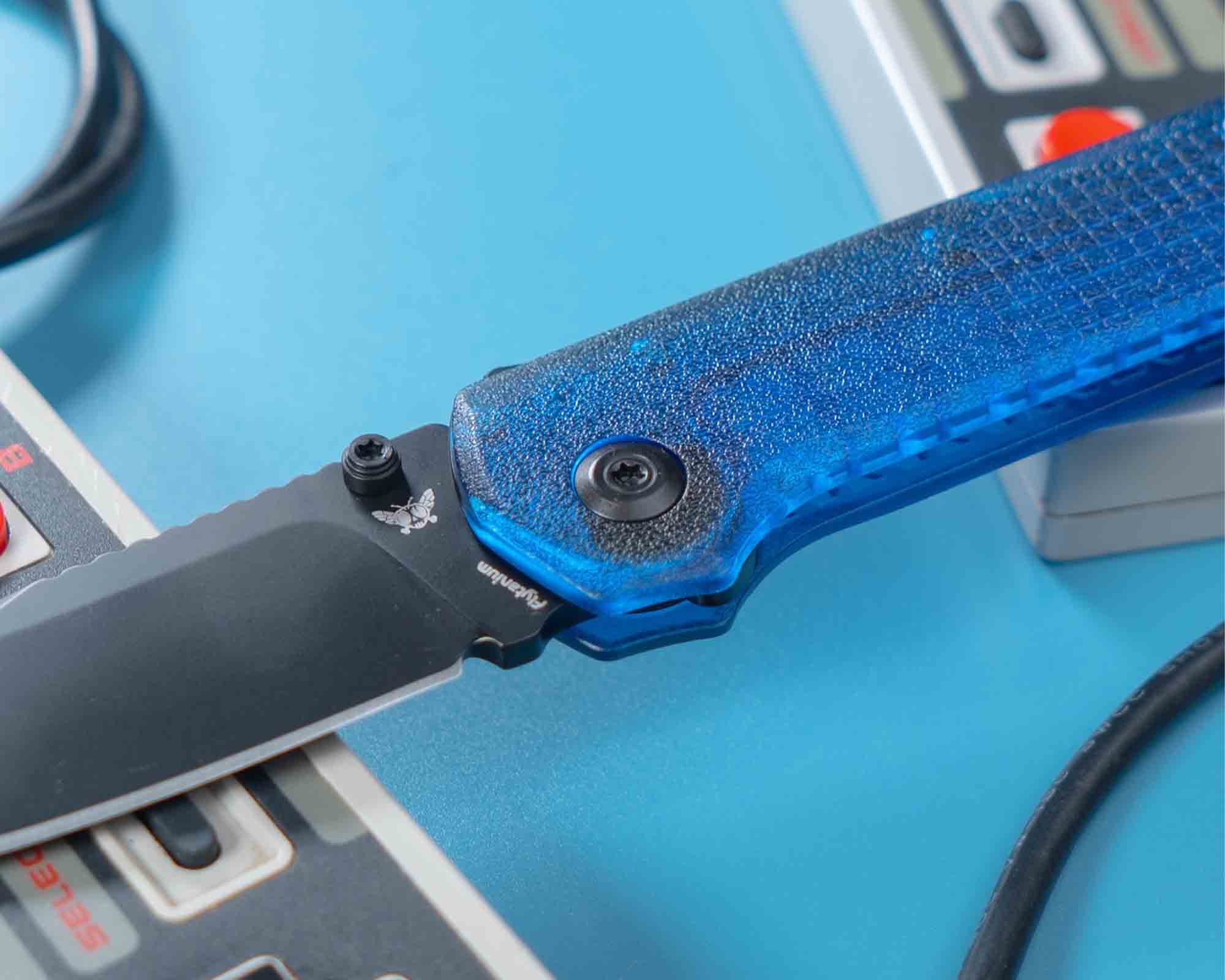 Flytanium Arcade Lite EDC Knife pivot closeup